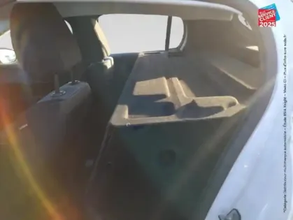 Photo 10 Peugeot 208  Affaire 1.5 BlueHDi 100 Premium GPS Radar AR Carplay