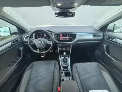 Photo 9 Volkswagen T-roc  1.5 TSI EVO 150ch Active DSG7 S&S