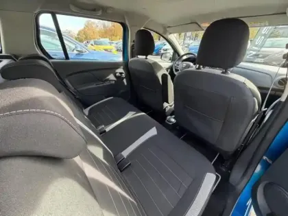 Photo 10 Dacia Logan  MCV 1.5 Blue dCi 95ch Essentiel