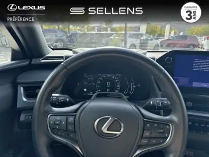 Photo 12 Lexus UX  300h Le 2WD