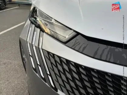 Photo 12 Peugeot 3008  1.2 Hybrid 136ch Allure e-DCS6