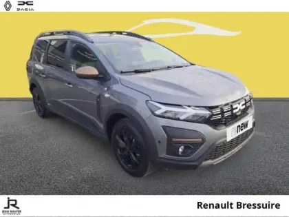 Photo 1 Dacia Jogger  1.6 hybrid 140ch Extreme 7 places -24