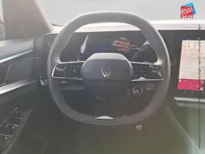 Photo 11 Renault Austral  1.2 E-Tech full hybrid 200ch Iconic esprit Alpine- 24