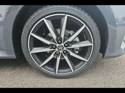 Photo 14 Toyota Yaris  130h GR Sport 5p MY25