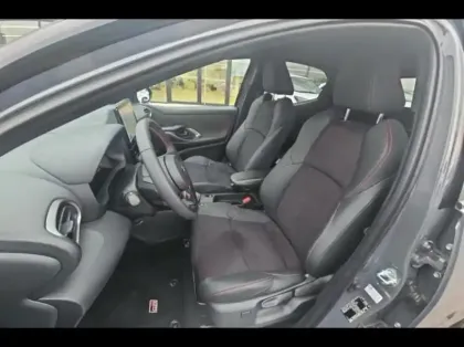 Photo 9 Toyota Yaris  130h GR Sport 5p MY25