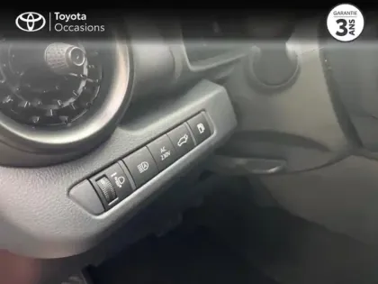 Photo 11 Toyota C-HR  2.0 Hybride Rechargeable 225ch Design MY25