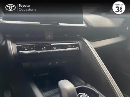 Photo 6 Toyota C-HR  2.0 Hybride Rechargeable 225ch Design MY25