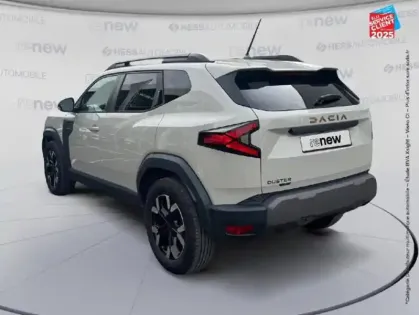 Photo 7 Dacia Duster  1.6 hybrid 140ch Extreme