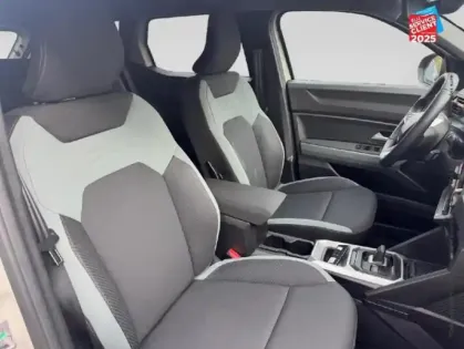 Photo 4 Dacia Duster  1.6 hybrid 140ch Extreme