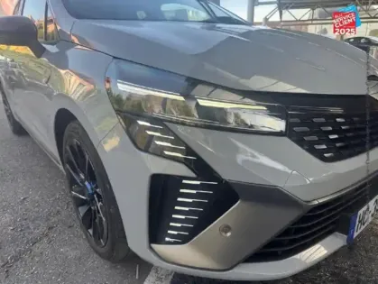 Photo 71 Renault Clio  1.6 E-Tech 145ch full hybrid esprit Alpine - 24 Camera GPS