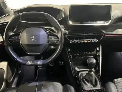 Photo 7 Peugeot 2008  1.2 PureTech 130ch S&S GT