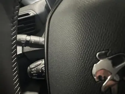 Photo 16 Peugeot 208  e- 136ch Active