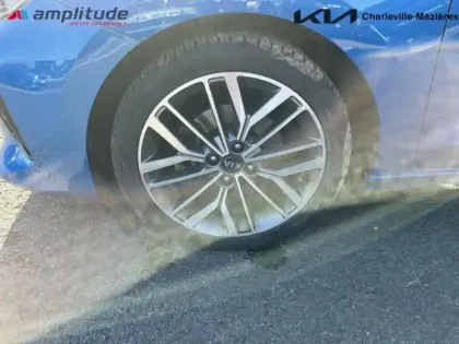 Photo 8 Kia Rio  1.0 T-GDI 100ch MHEV GT-Line iBVM6