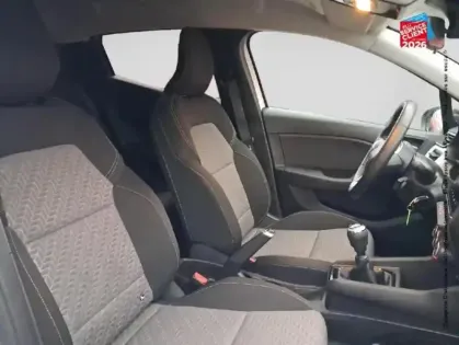 Photo 19 Renault Clio Gén. V (BJA) Ph1 NG Evolution 5