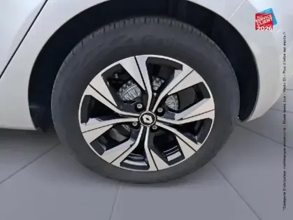 Photo 24 Renault Clio Gén. V (BJA) Ph1 NG Evolution 5