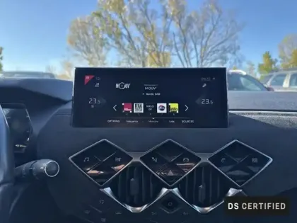 Photo 11 DS DS 3  Crossback PureTech 130ch Performance Line + Automatique