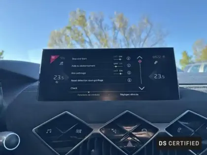 Photo 14 DS DS 3  Crossback PureTech 130ch Performance Line + Automatique
