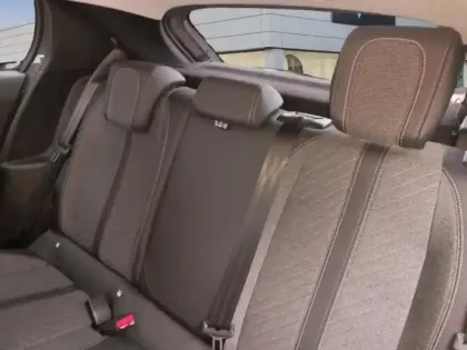 Photo 9 Peugeot 208  1.2 Hybrid 100ch Allure e-DCS6