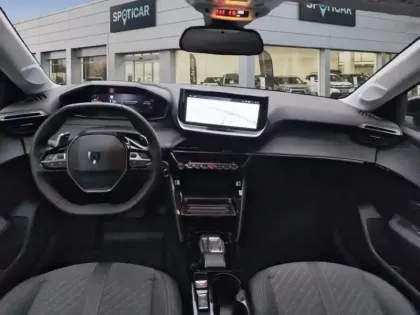 Photo 7 Peugeot 208  1.2 Hybrid 100ch Allure e-DCS6