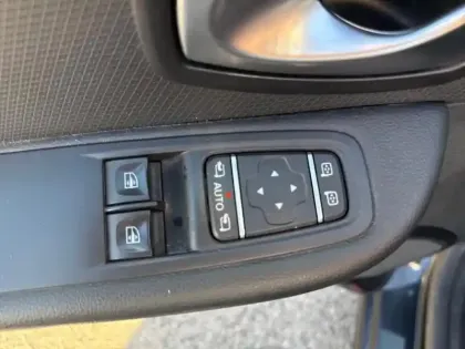 Photo 14 Renault Clio  0.9 TCe 90ch energy Intens 5p Euro6c