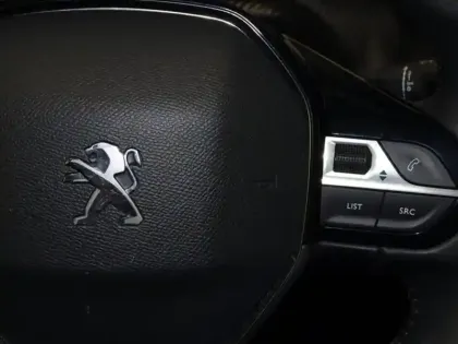 Photo 11 Peugeot 208  1.2 PureTech 75ch S&S Style