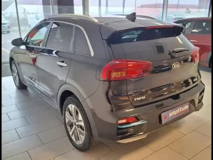 Photo 6 Kia Niro e- Premium 204ch