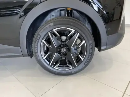 Photo 8 Peugeot 3008  1.2 Hybrid 145ch GT e-DCS6