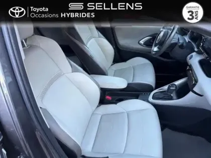 Photo 5 Toyota Yaris  116h Iconic 5p MY21