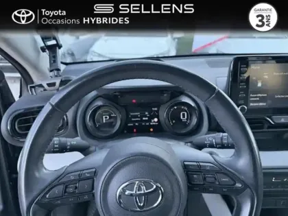 Photo 12 Toyota Yaris  116h Iconic 5p MY21