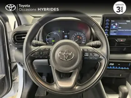 Photo 8 Toyota Yaris  116h Dynamic 5p MY22