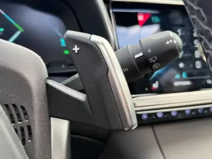 Photo 12 DS DS 7  Crossback E-TENSE 4x4 300ch Louvre