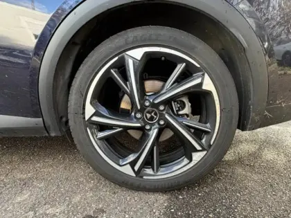 Photo 10 DS DS 7  Crossback E-TENSE 4x4 300ch Louvre