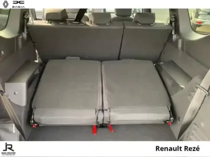 Photo 6 Dacia Jogger  1.6 hybrid 140ch Extreme 7 places -24