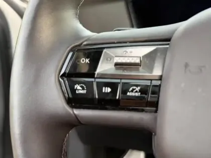 Photo 6 DS DS 4  E-TENSE 225ch Rivoli