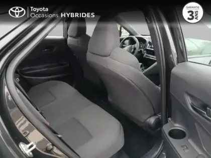 Photo 9 Toyota C-HR  1.8 Hybride 140ch Dynamic NG23