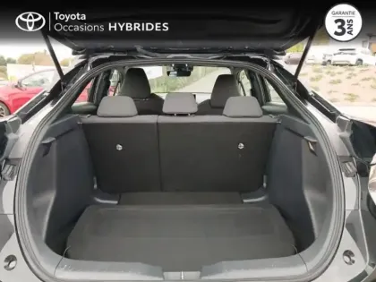 Photo 10 Toyota C-HR  1.8 Hybride 140ch Dynamic NG23