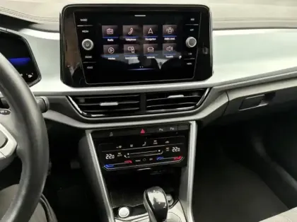 Photo 13 Volkswagen T-roc  1.5 TSI EVO 150ch Life Plus DSG7