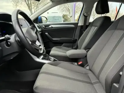 Photo 6 Volkswagen T-roc  1.5 TSI EVO 150ch Life Plus DSG7