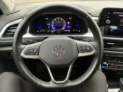 Photo 12 Volkswagen T-roc  1.5 TSI EVO 150ch Life Plus DSG7