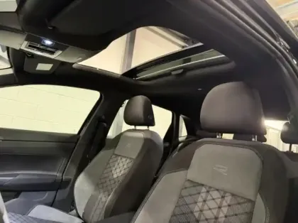 Photo 8 Volkswagen Polo  1.0 TSI 116ch R-Line DSG7