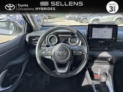 Photo 8 Toyota Yaris  116h Design 5p