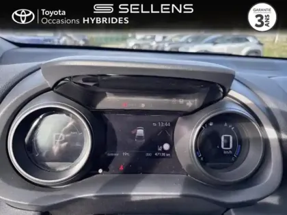 Photo 13 Toyota Yaris  116h Design 5p