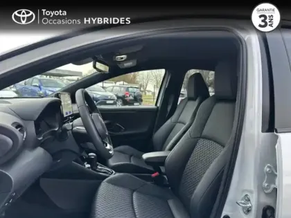 Photo 11 Toyota Yaris  116h Collection 5p MC24