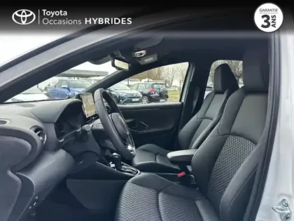 Photo 10 Toyota Yaris  116h Collection 5p MC24