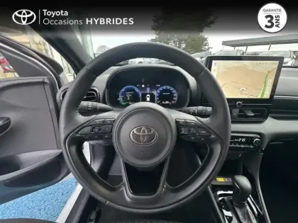 Photo 12 Toyota Yaris  116h Collection 5p MC24