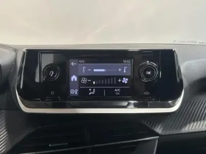 Photo 13 Peugeot 208  1.2 PureTech 75ch S&S Like 2023