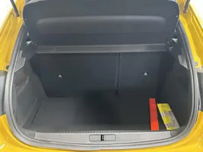 Photo 5 Peugeot 208  1.2 PureTech 75ch S&S Like 2023