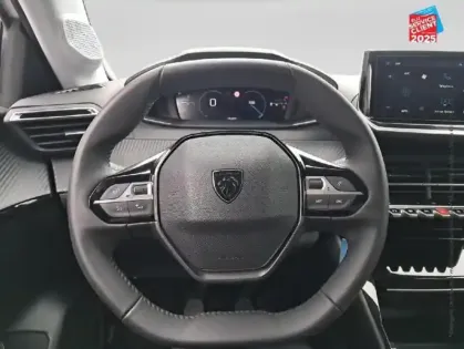 Photo 11 Peugeot 208  1.2 100ch S/S Allure Radar AV/AR Carplay