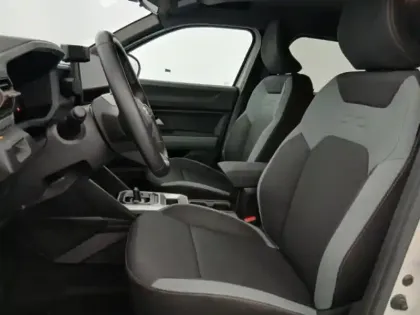 Photo 13 Dacia Duster  1.6 hybrid 140ch Extreme