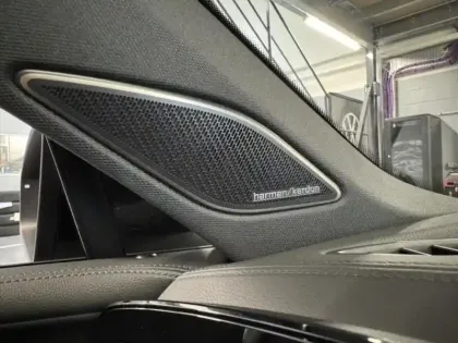 Photo 20 Volkswagen Tiguan  2.0 TDI 150ch R-Line Exclusive DSG7